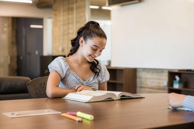 Best Savings Strategies for Students Planning to Study Abroad